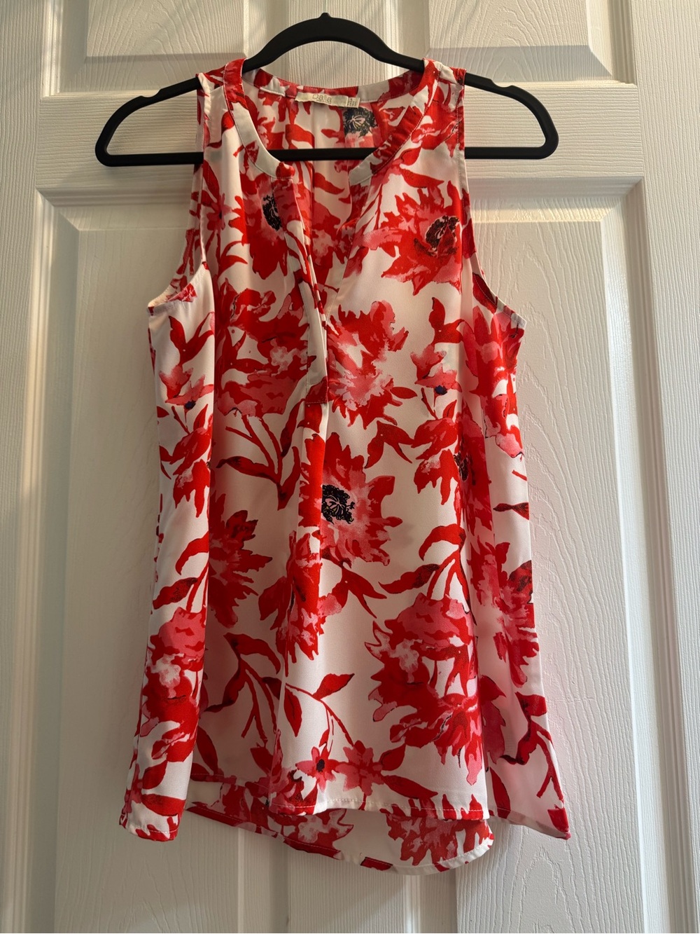 Dalia Red and White Floral Sleeveless Blouse S